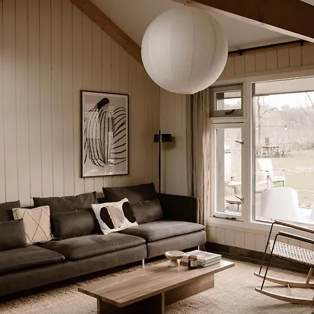 Getaway - Farm House + Hottub Сasa de vacaciones *