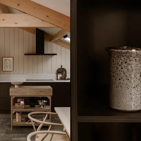 Сasa de vacaciones Getaway - Farm House + Hottub