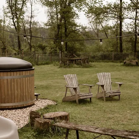 Getaway - Farm House + Hottub Сasa de vacaciones *